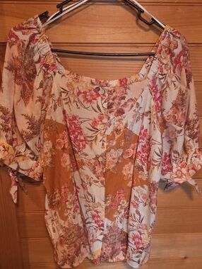 LC Lauren Conrad Cream and Blush Floral Off-Shoulder Blouse